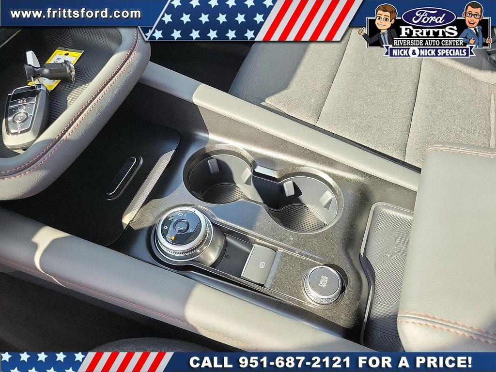 new 2025 Ford Explorer car, priced at $40,965