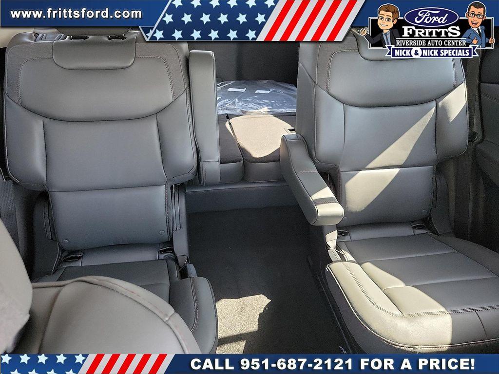 new 2025 Ford Explorer car, priced at $44,737