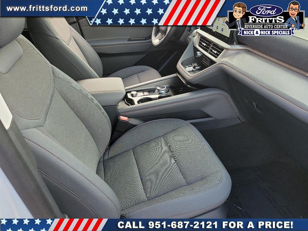 new 2025 Ford Explorer car, priced at $40,965