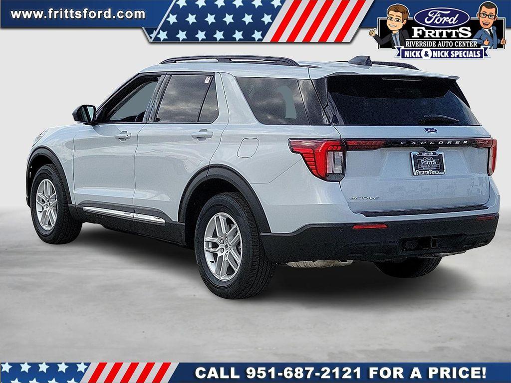 new 2025 Ford Explorer car, priced at $40,965