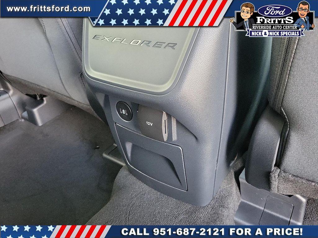 new 2025 Ford Explorer car, priced at $40,965