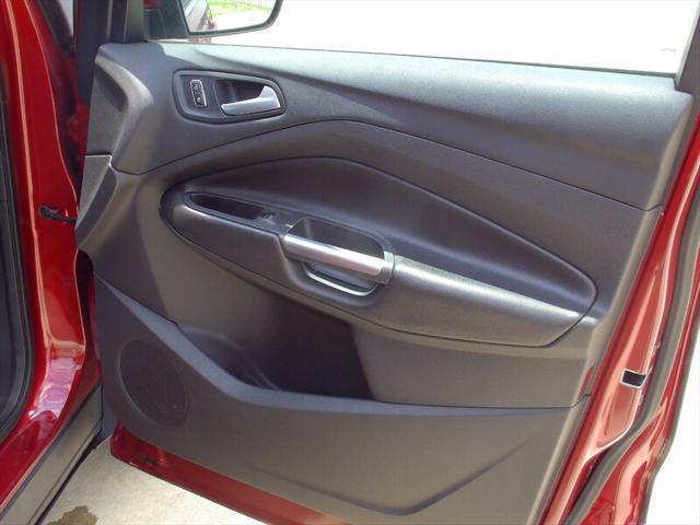 used 2013 Ford Escape car, priced at $9,995