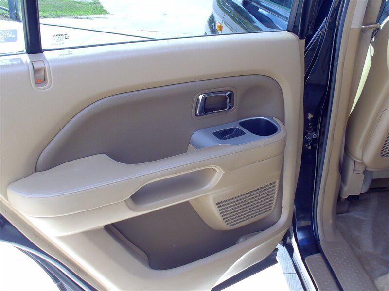 used 2006 Honda Pilot car, priced at $6,495