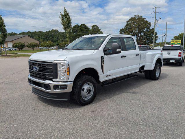 new 2025 Ford F-350 car, priced at $69,925