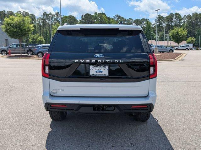 new 2025 Ford Expedition car, priced at $70,910