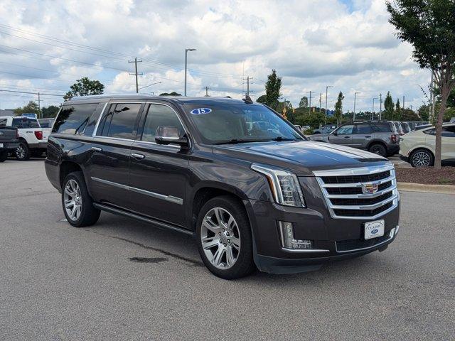 used 2015 Cadillac Escalade ESV car, priced at $26,990