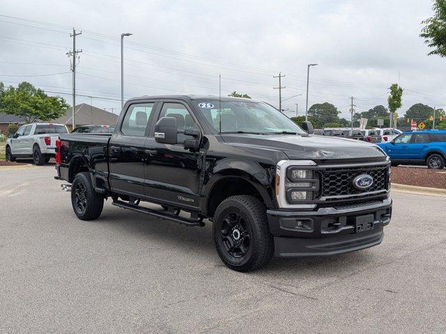new 2025 Ford F-250 car