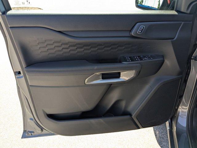 new 2025 Ford Ranger car, priced at $40,425