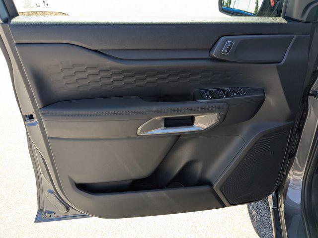 new 2025 Ford Ranger car, priced at $41,925