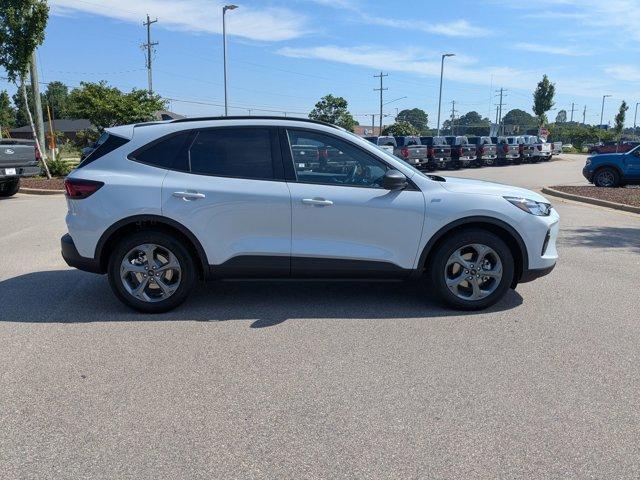 new 2025 Ford Escape car, priced at $29,195