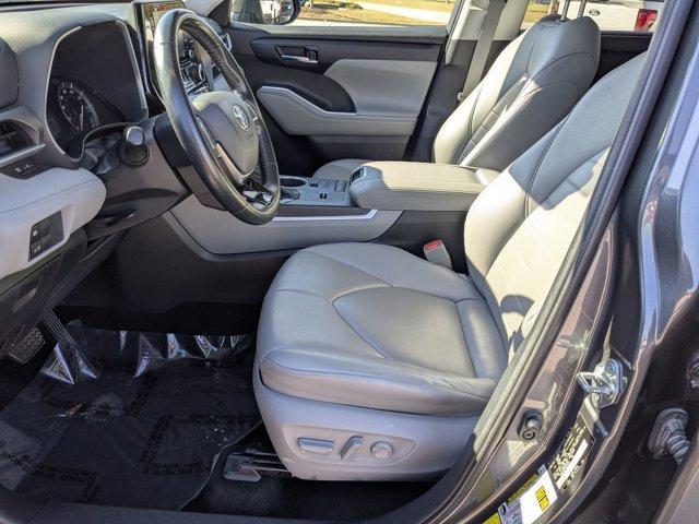 used 2021 Toyota Highlander car, priced at $26,990