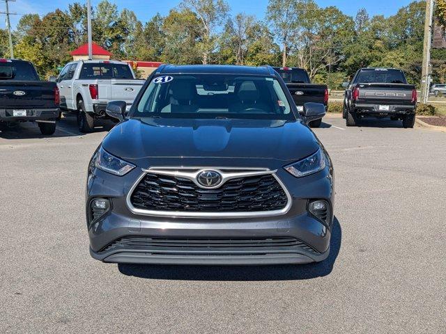 used 2021 Toyota Highlander car, priced at $26,990