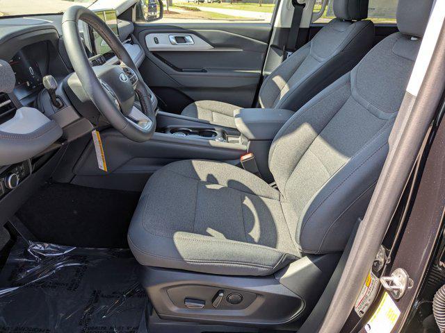 new 2025 Ford Explorer car, priced at $41,450