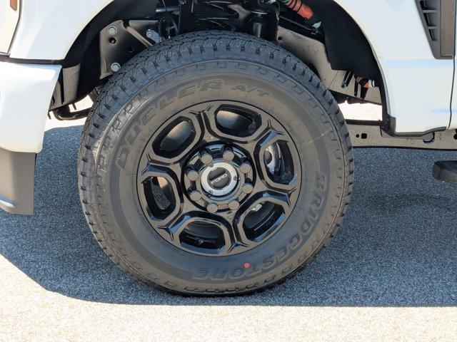 new 2025 Ford F-250 car, priced at $69,085