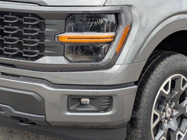 new 2025 Ford F-150 car, priced at $51,660