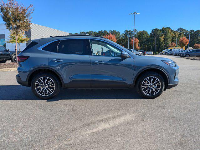 new 2025 Ford Escape car, priced at $39,895