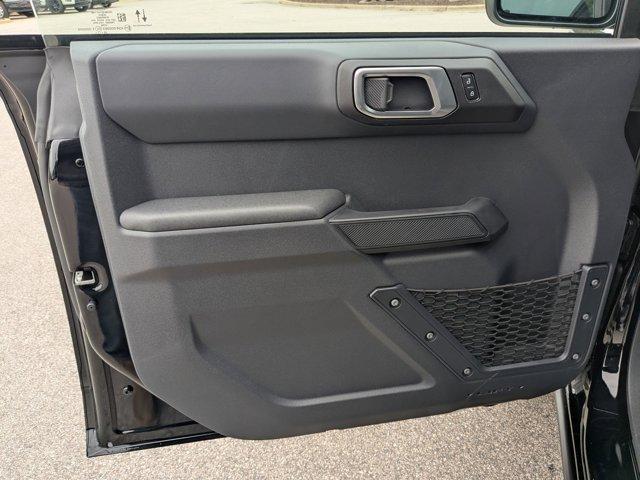 new 2025 Ford Bronco car, priced at $50,960