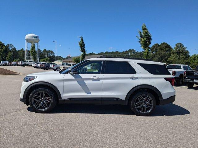 new 2025 Ford Explorer car