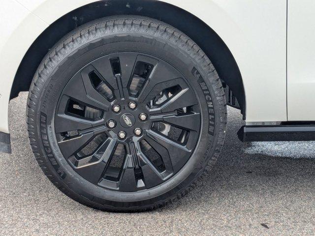 new 2025 Ford Expedition car, priced at $80,990