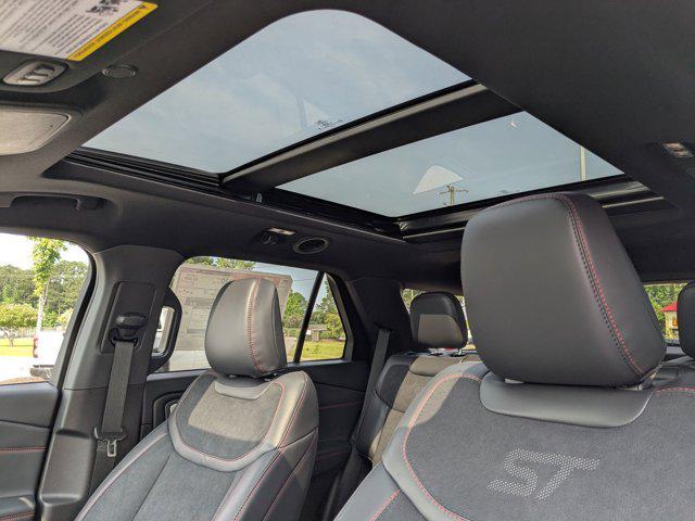 new 2025 Ford Explorer car, priced at $61,645