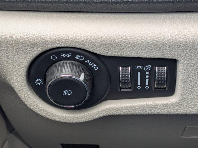 used 2021 Chrysler Pacifica car, priced at $18,990