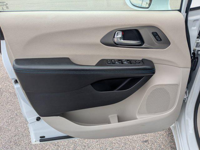 used 2021 Chrysler Pacifica car, priced at $18,990