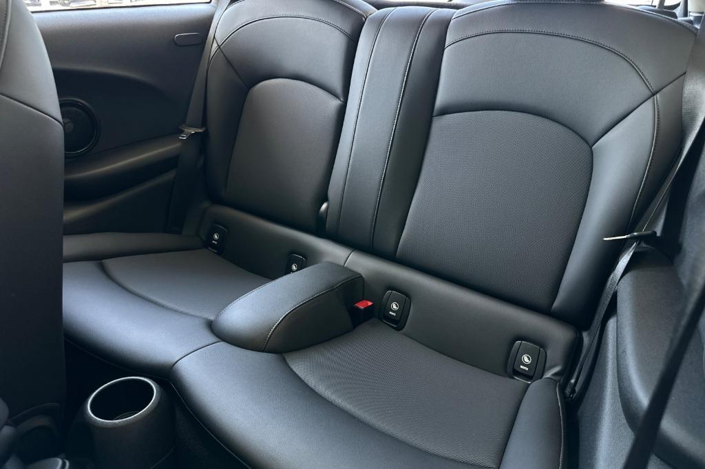 used 2019 MINI Hardtop car, priced at $17,399