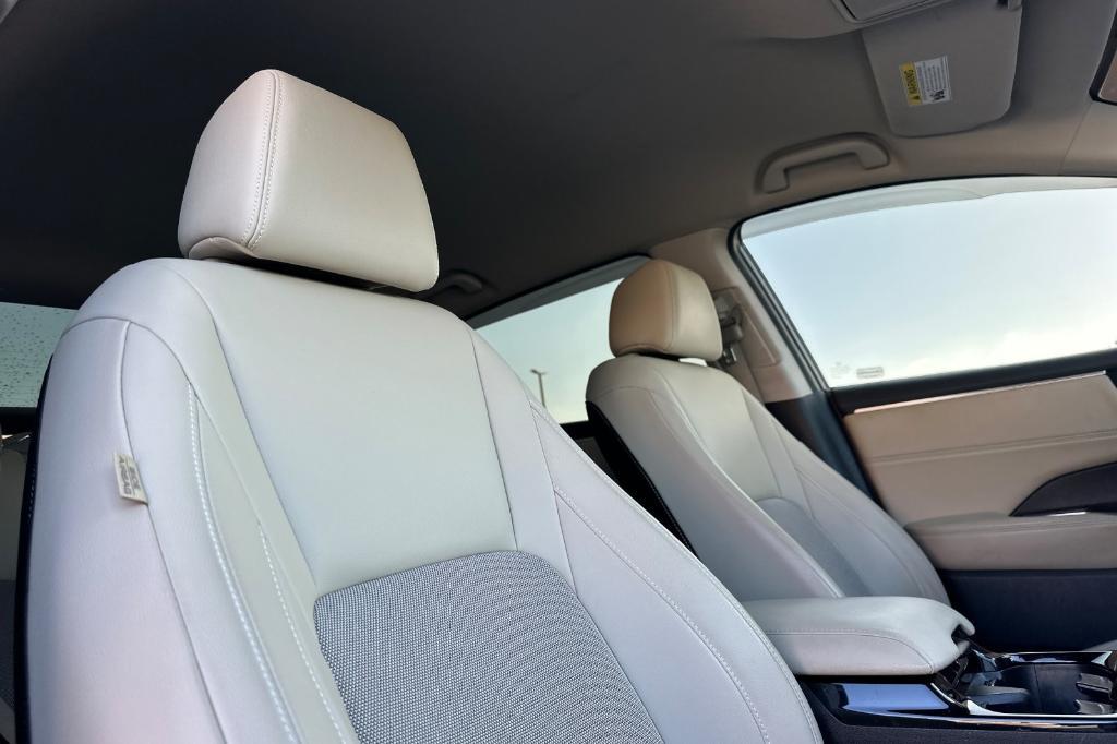 used 2018 Honda Clarity Plug-In Hybrid car, priced at $17,258