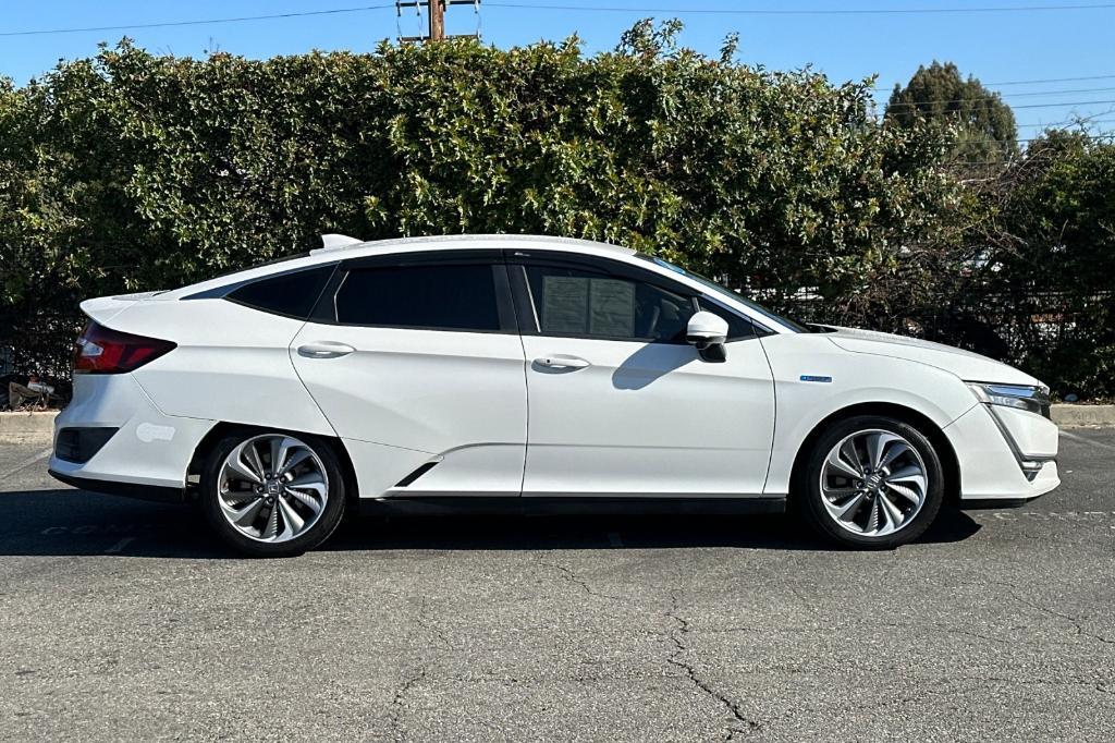 used 2018 Honda Clarity Plug-In Hybrid car, priced at $17,258