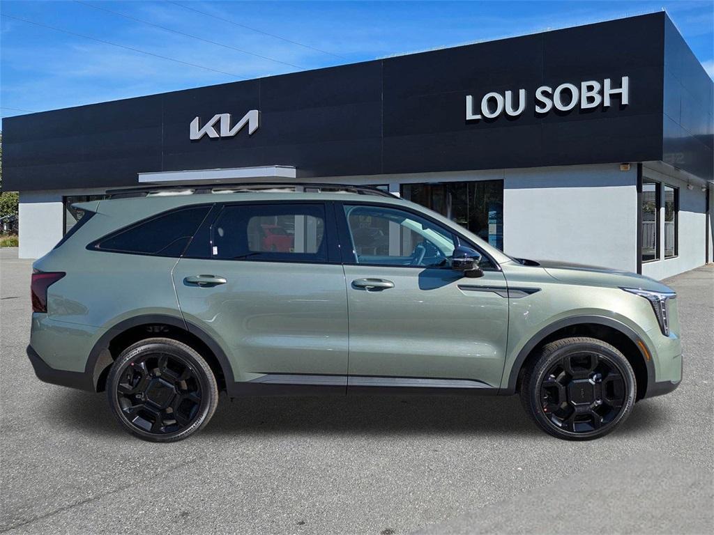 new 2025 Kia Sorento car, priced at $44,175