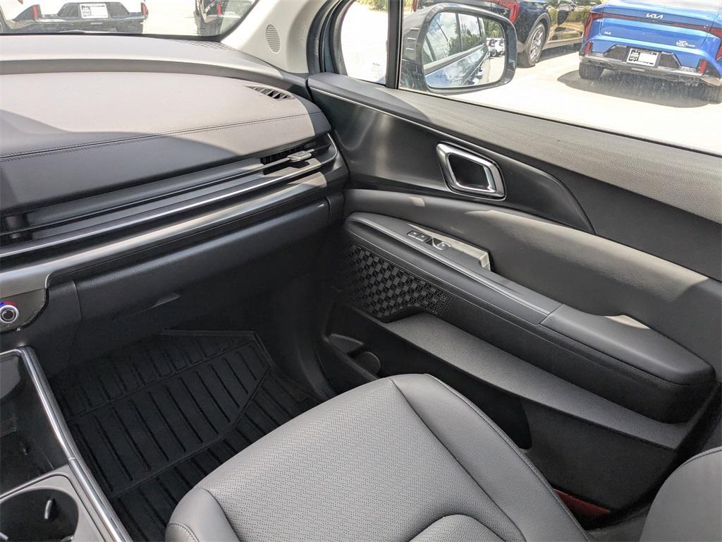 new 2025 Kia Carnival car, priced at $54,445