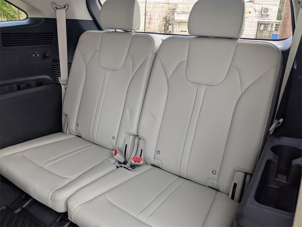 new 2025 Kia Sorento car, priced at $38,850