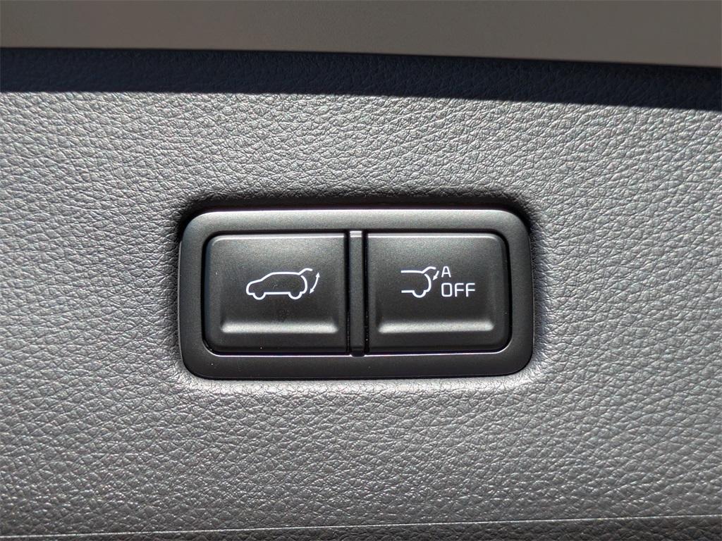 new 2026 Kia Carnival Hybrid car, priced at $48,890