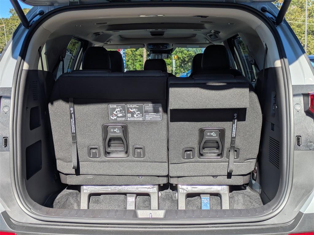 new 2026 Kia Carnival Hybrid car, priced at $48,890