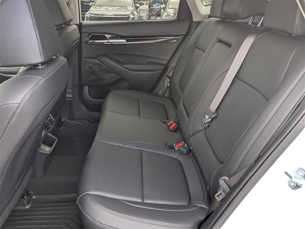 new 2025 Kia Seltos car, priced at $26,670