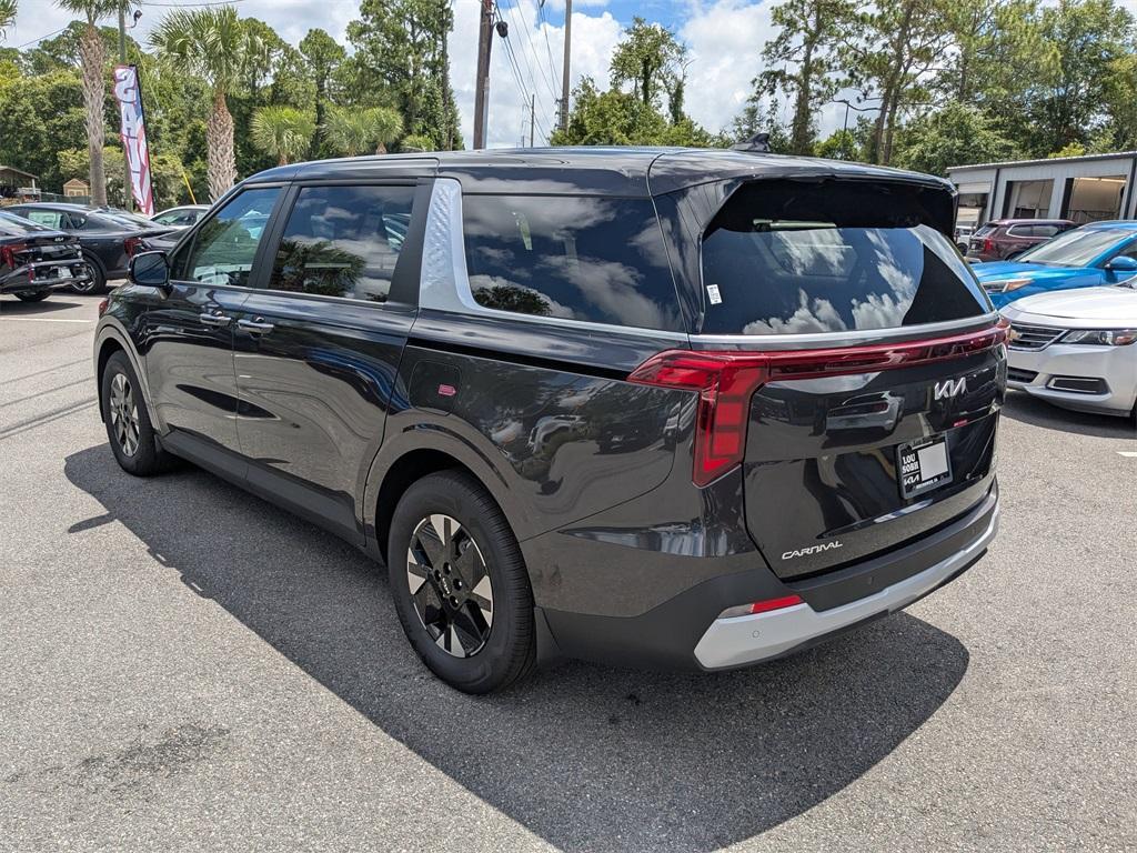 new 2025 Kia Carnival Hybrid car, priced at $41,110