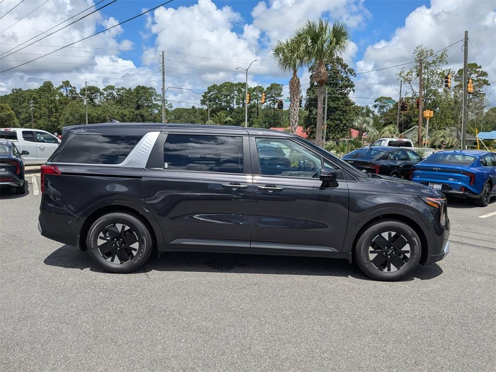 new 2025 Kia Carnival Hybrid car, priced at $41,110