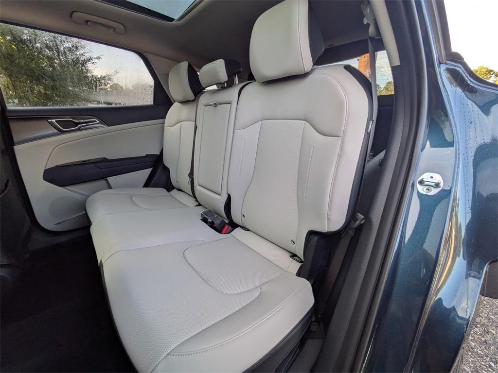 new 2025 Kia Sportage Hybrid car, priced at $34,405