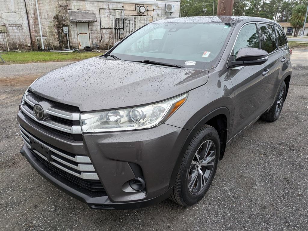 used 2017 Toyota Highlander car, priced at $17,988