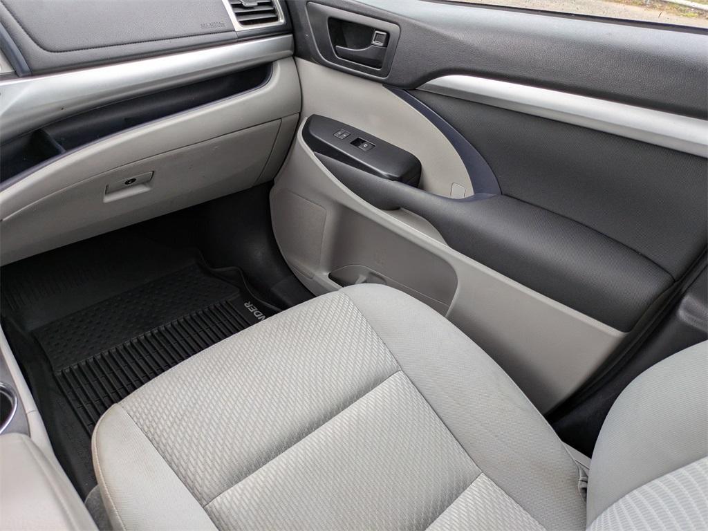 used 2017 Toyota Highlander car, priced at $17,988