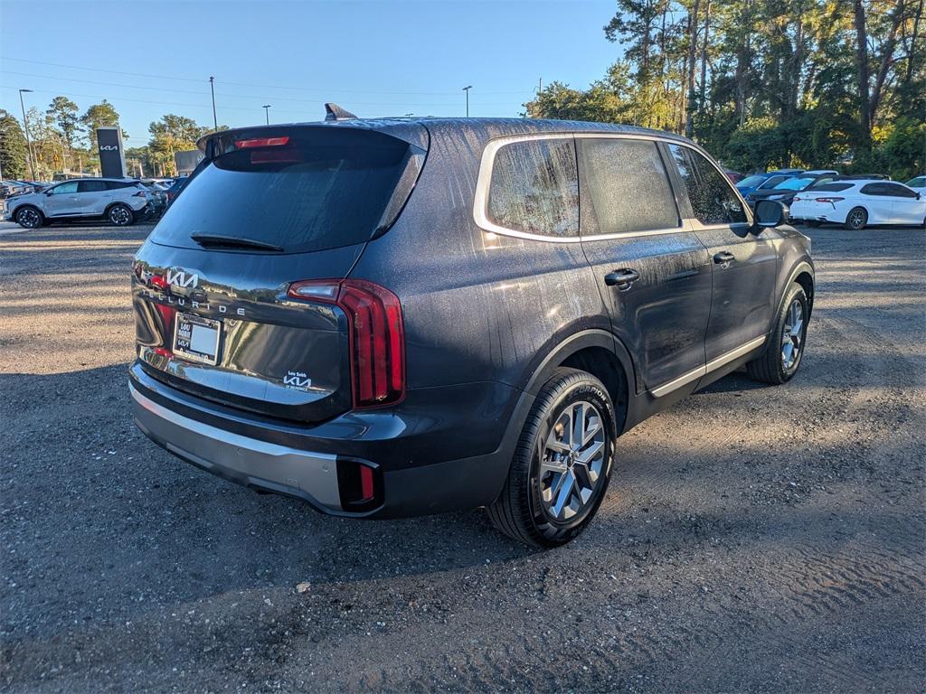 used 2025 Kia Telluride car, priced at $33,588