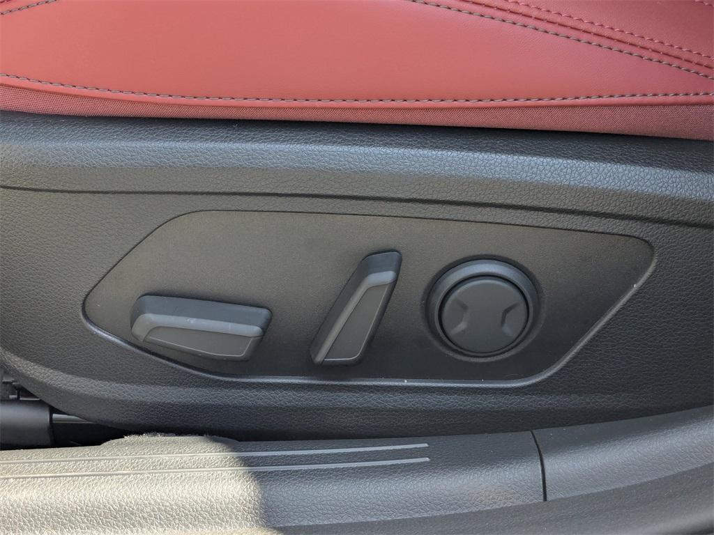 new 2025 Kia K5 car, priced at $30,930