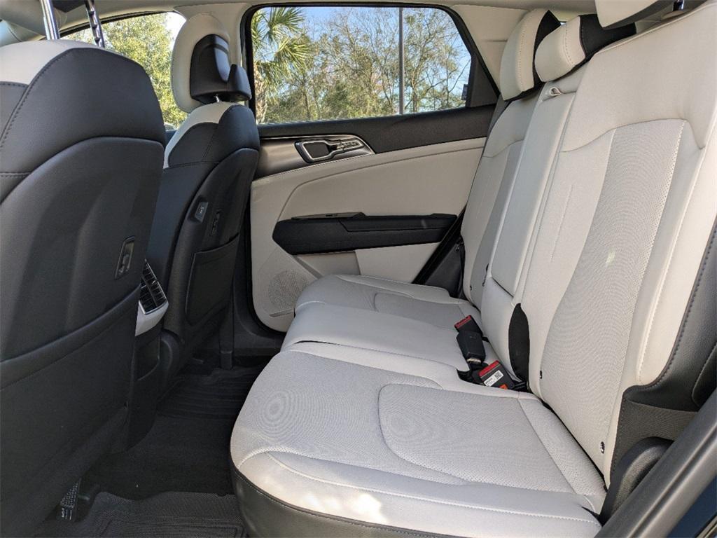 new 2025 Kia Sportage car, priced at $30,006