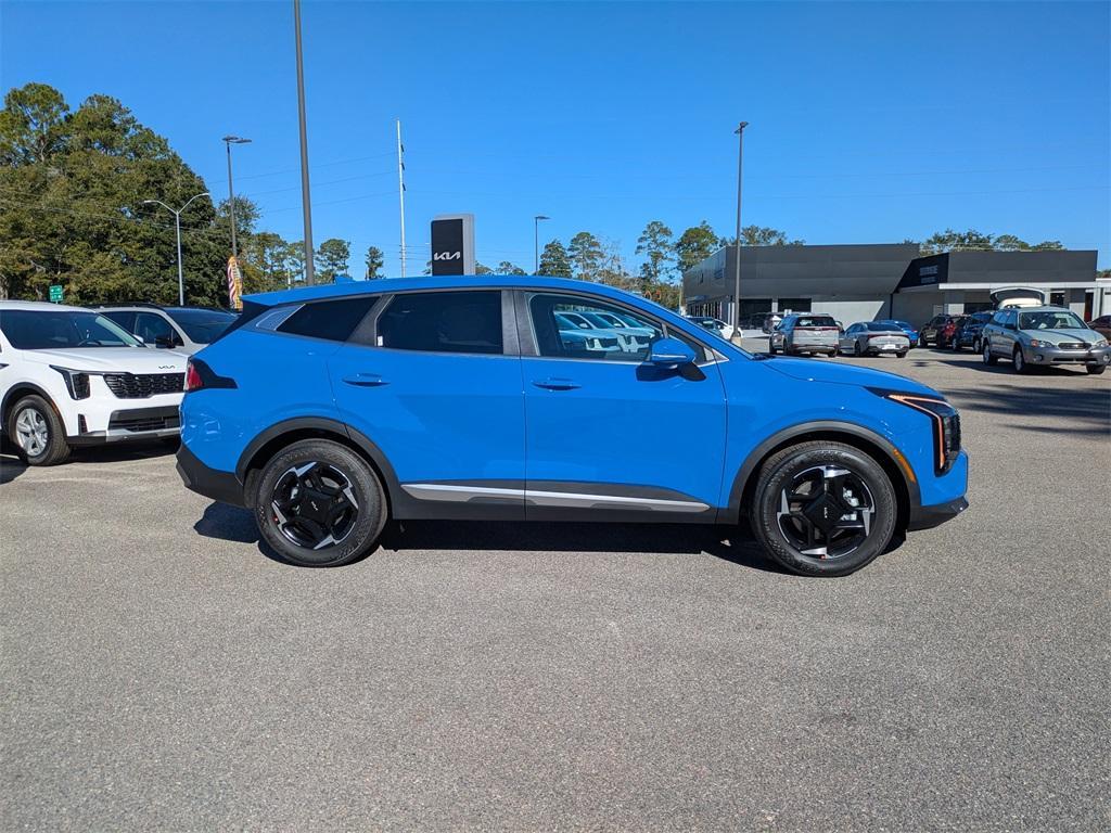 new 2026 Kia Sportage car, priced at $30,676