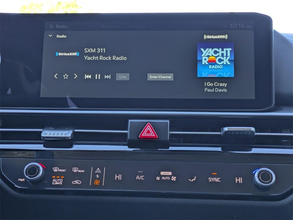 new 2026 Kia Sportage car, priced at $30,676