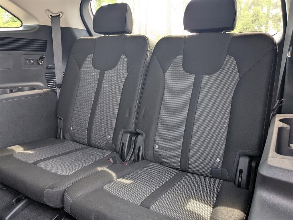 new 2025 Kia Sorento car, priced at $32,555