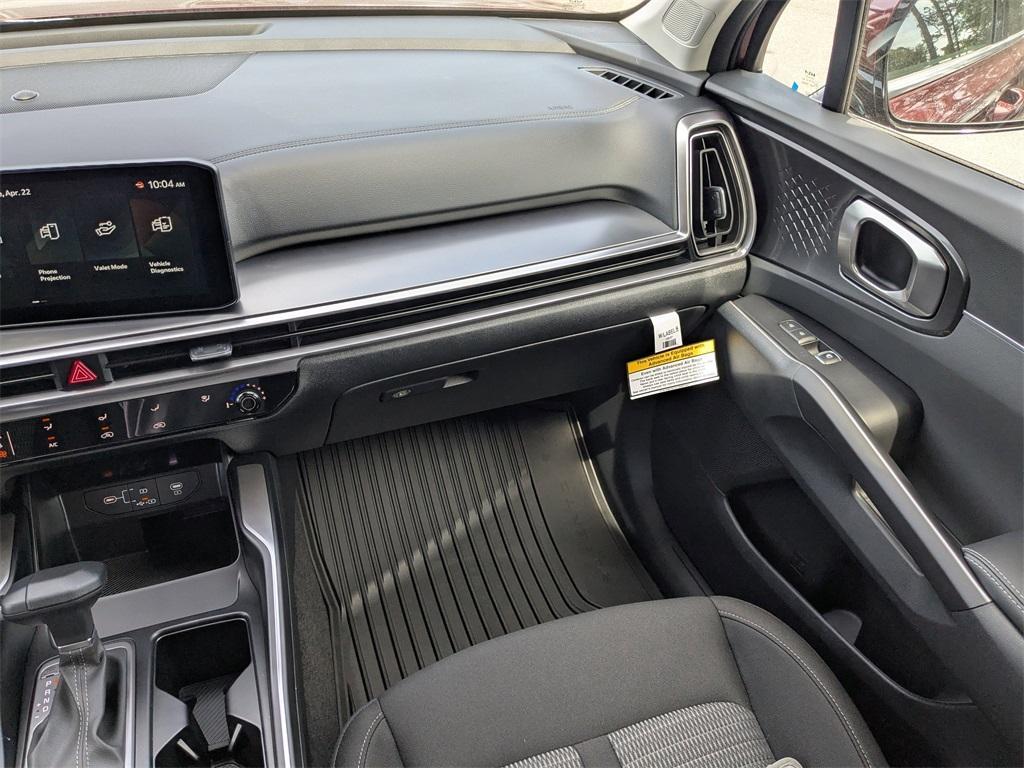new 2025 Kia Sorento car, priced at $32,555