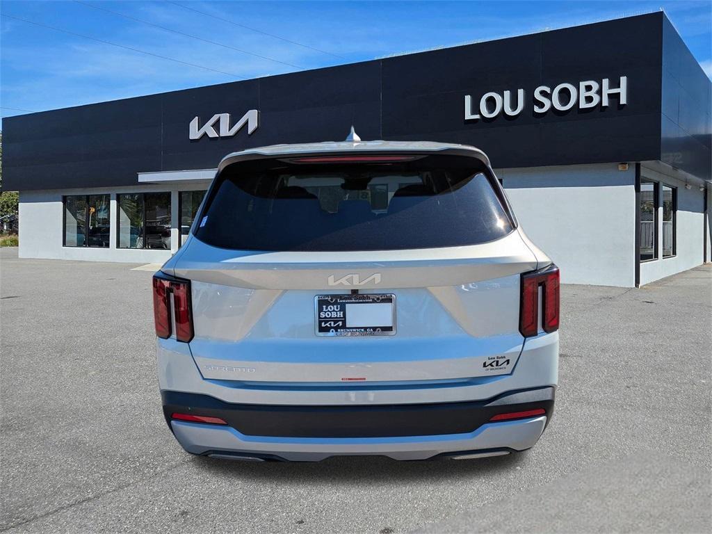 new 2026 Kia Sorento car, priced at $32,300