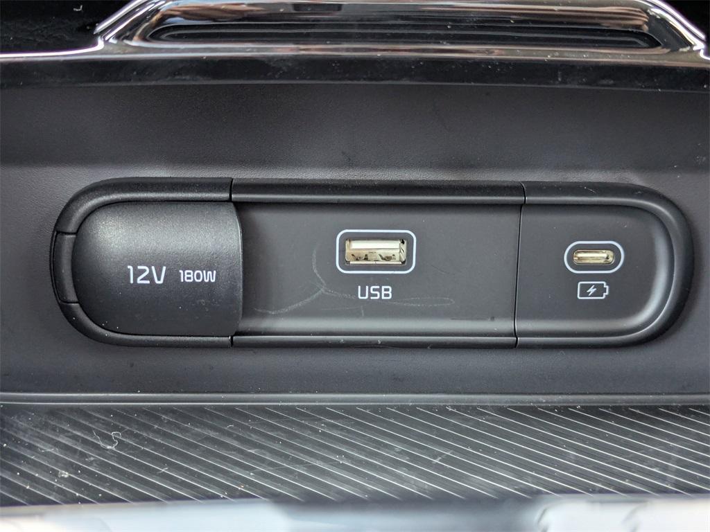used 2025 Kia Sportage Hybrid car, priced at $25,988