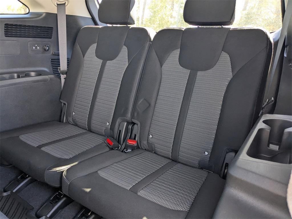 new 2025 Kia Sorento car, priced at $30,380